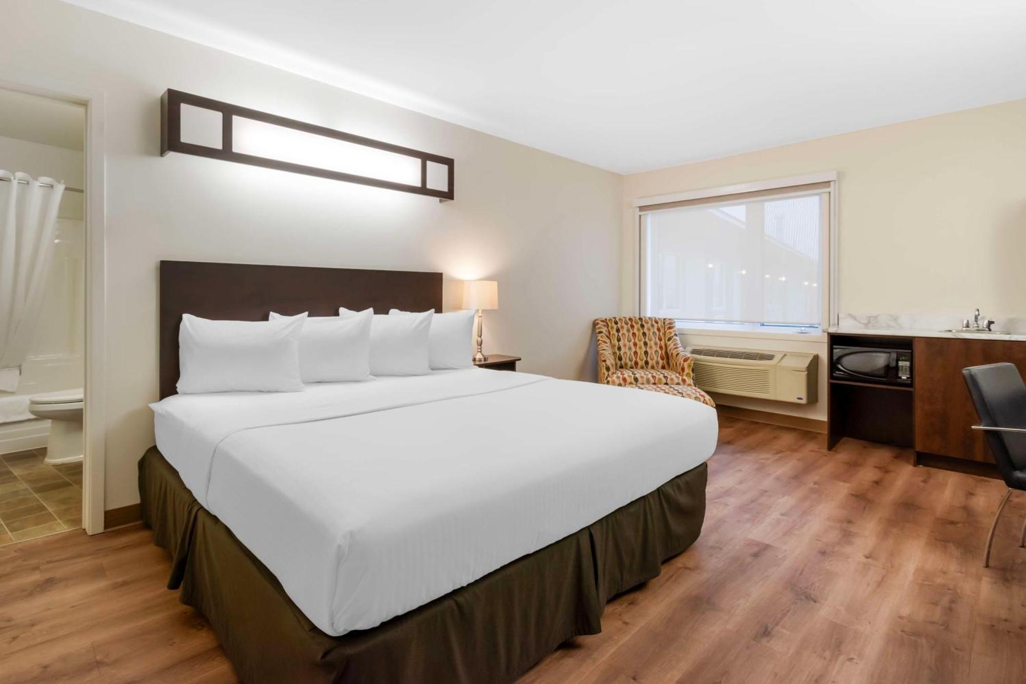 Villa Inn & Suites - Surestay Collection By Best Western Герст Екстер'єр фото